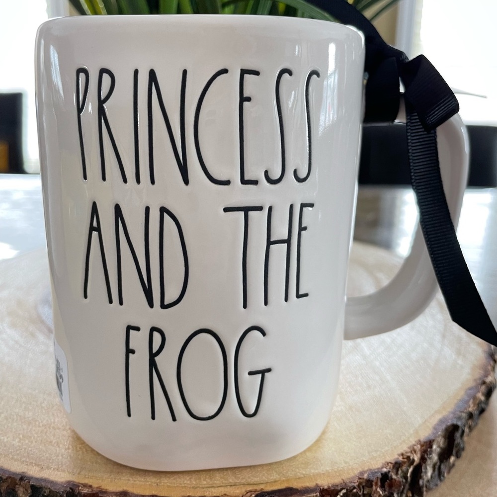 Rae Dunn Disney Princess “Princess and the frog” mug